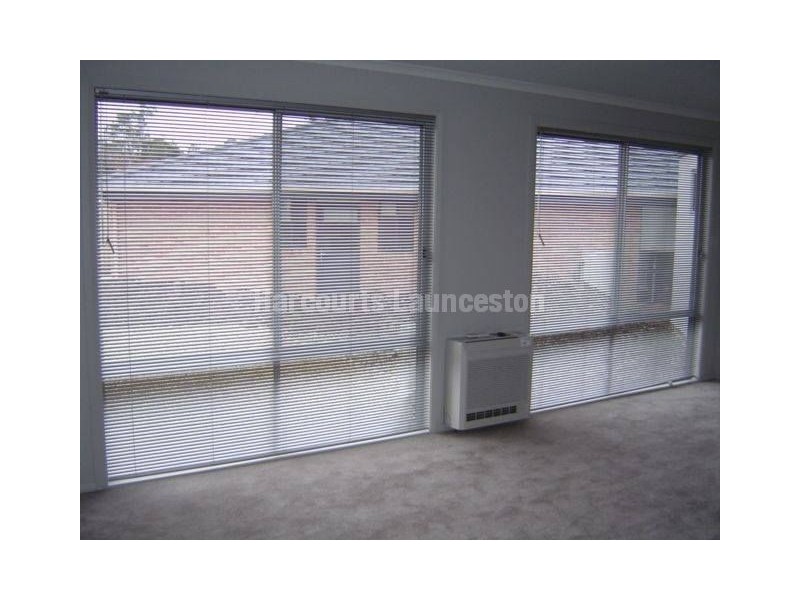 6 Maiden Street, Newnham TAS 7248