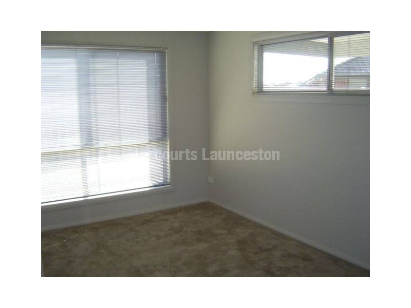 6 Maiden Street, Newnham TAS 7248