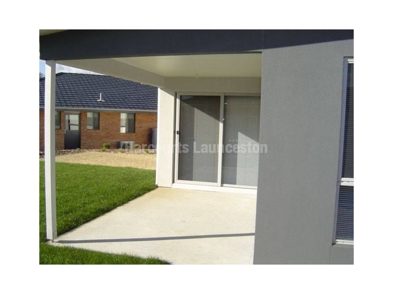 6 Maiden Street, Newnham TAS 7248