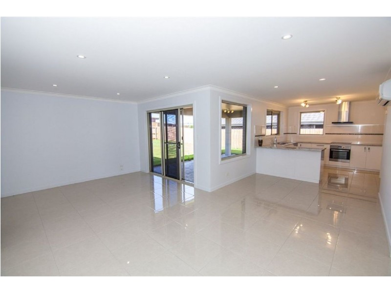 13 Eastfield Drive, Newnham TAS 7248