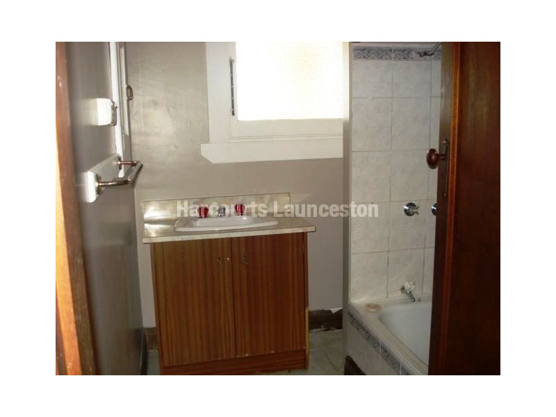 5 Winston Street, Mowbray TAS 7248