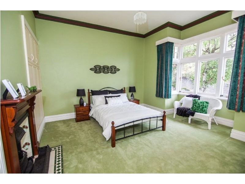 9 Hillside Crescent, West Launceston TAS 7250