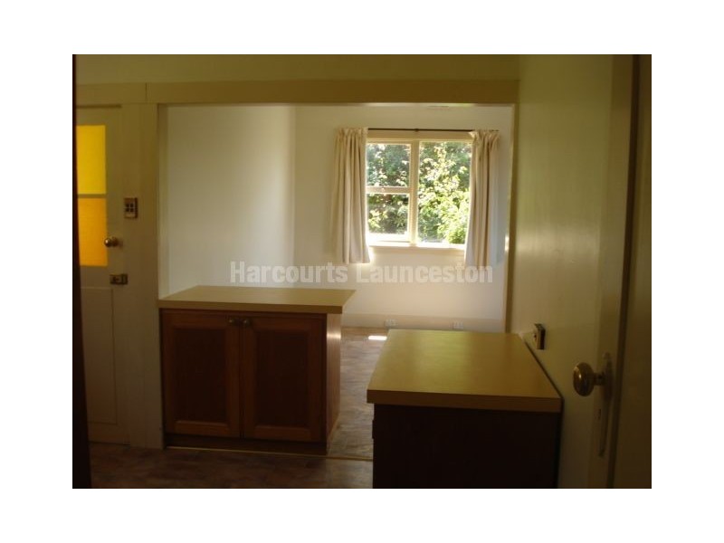 28 Ernest Street, Kings Meadows TAS 7249