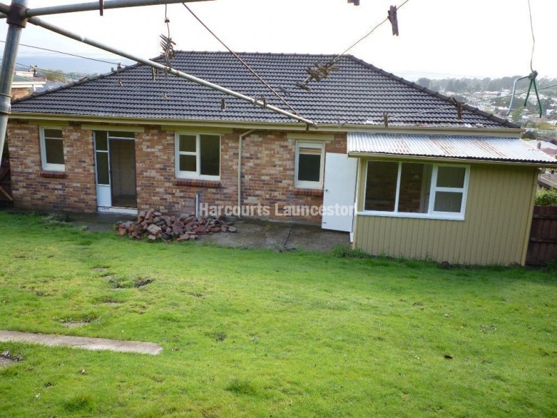 28 Ernest Street, Kings Meadows TAS 7249