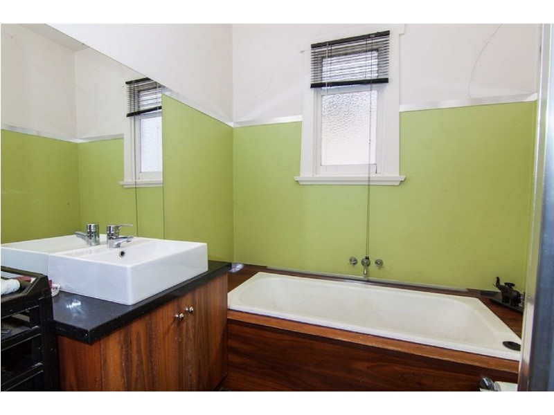 9 St. Georges Square, East Launceston TAS 7250