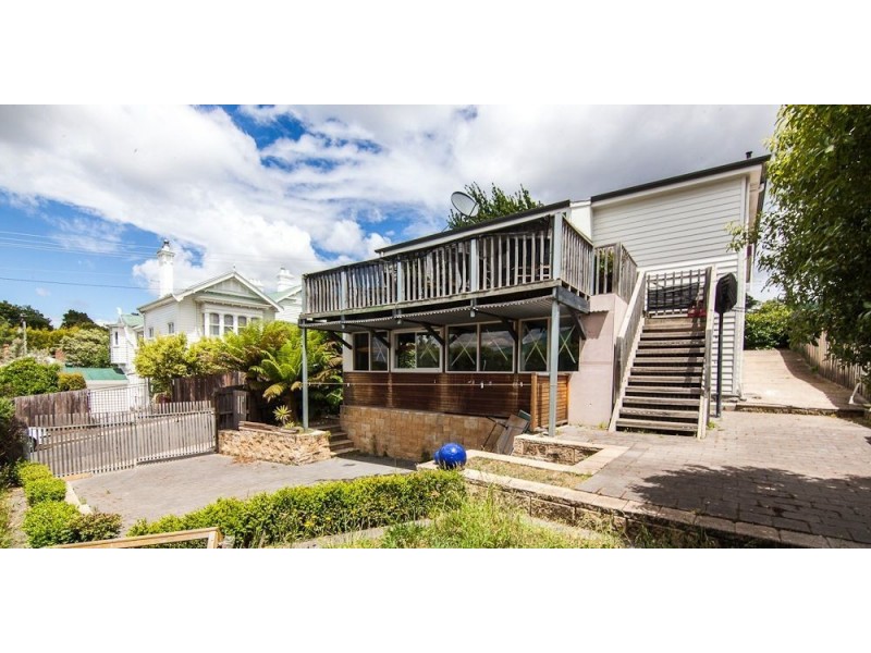 9 St. Georges Square, East Launceston TAS 7250