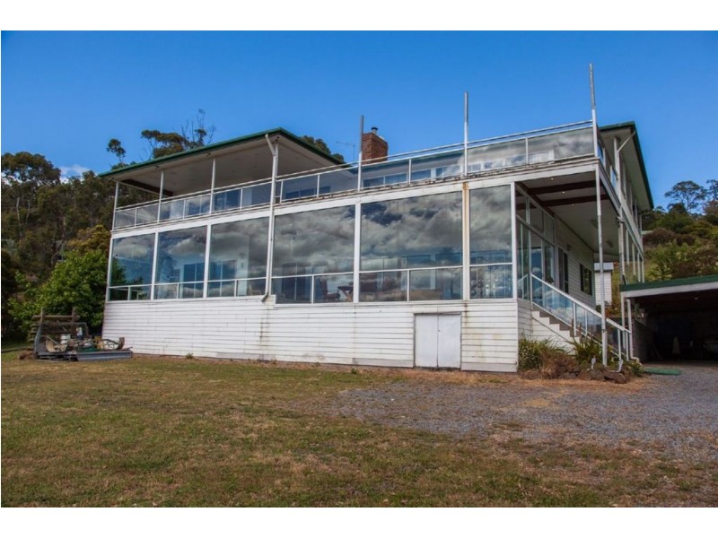 18 Paringa Avenue, Lanena TAS 7275