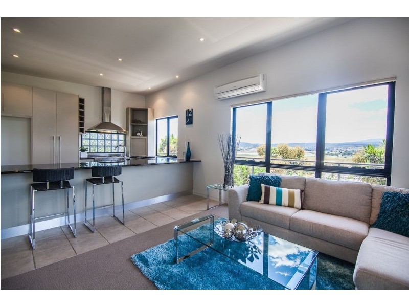 2/72 Riverside Drive, Riverside TAS 7250