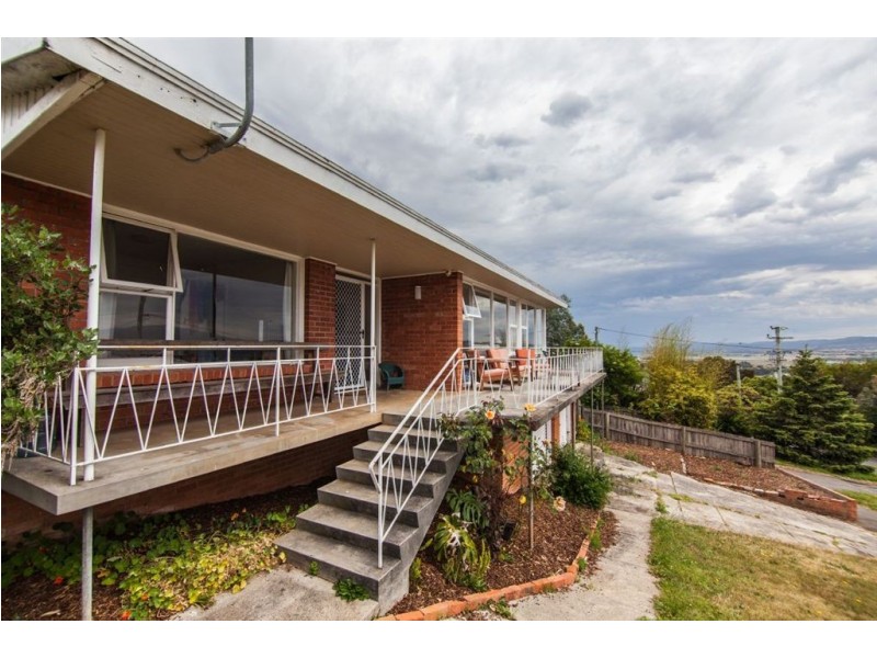 41 Delamere Crescent, Trevallyn TAS 7250