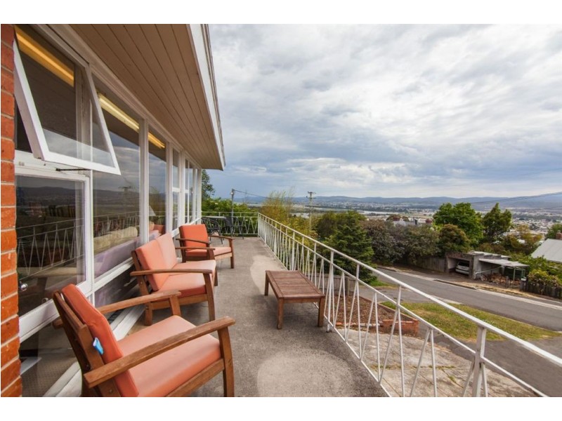 41 Delamere Crescent, Trevallyn TAS 7250