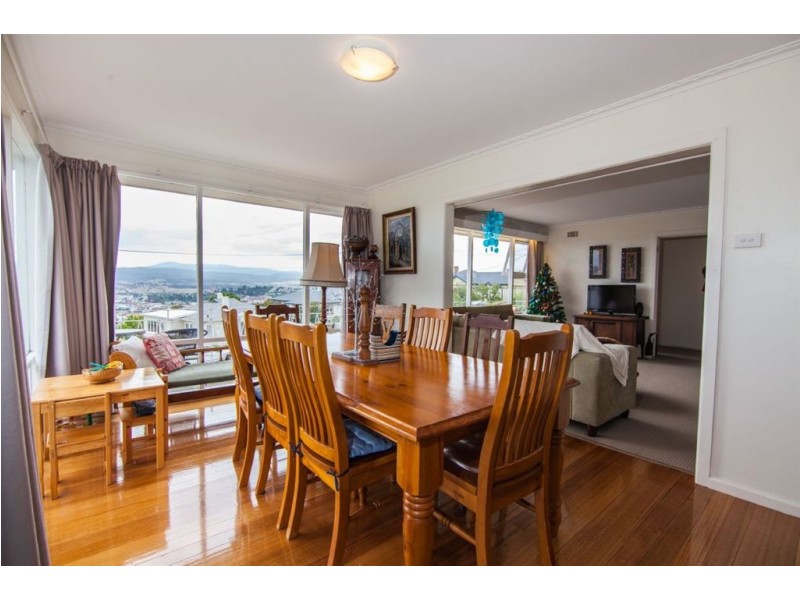 41 Delamere Crescent, Trevallyn TAS 7250