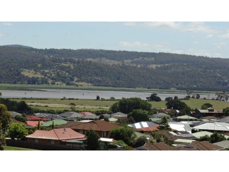11 Monet Place, Newnham TAS 7248