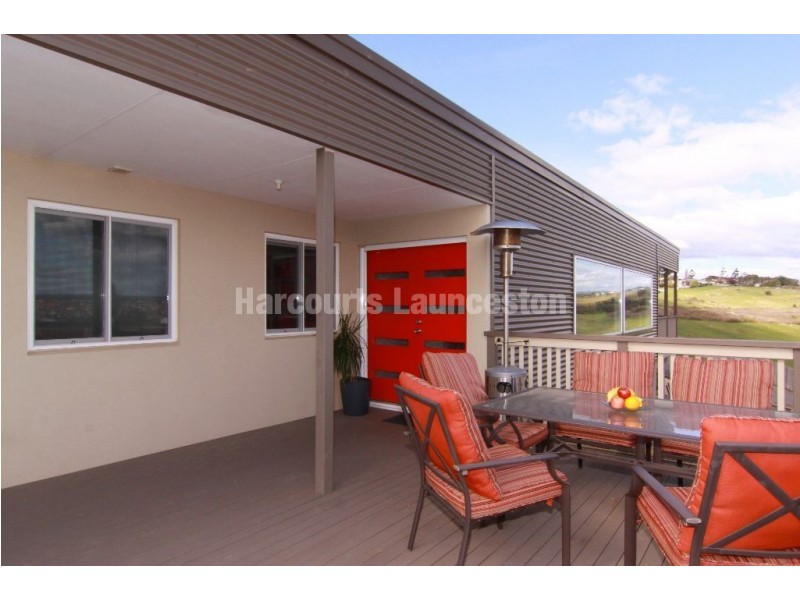 44 Bill Grove, Mowbray TAS 7248
