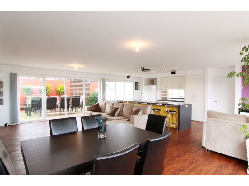 44 Bill Grove, Mowbray TAS 7248