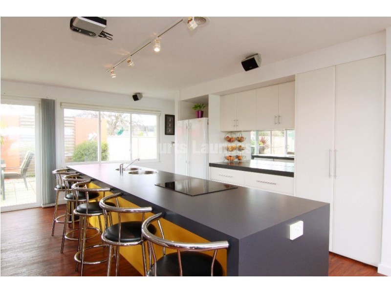 44 Bill Grove, Mowbray TAS 7248