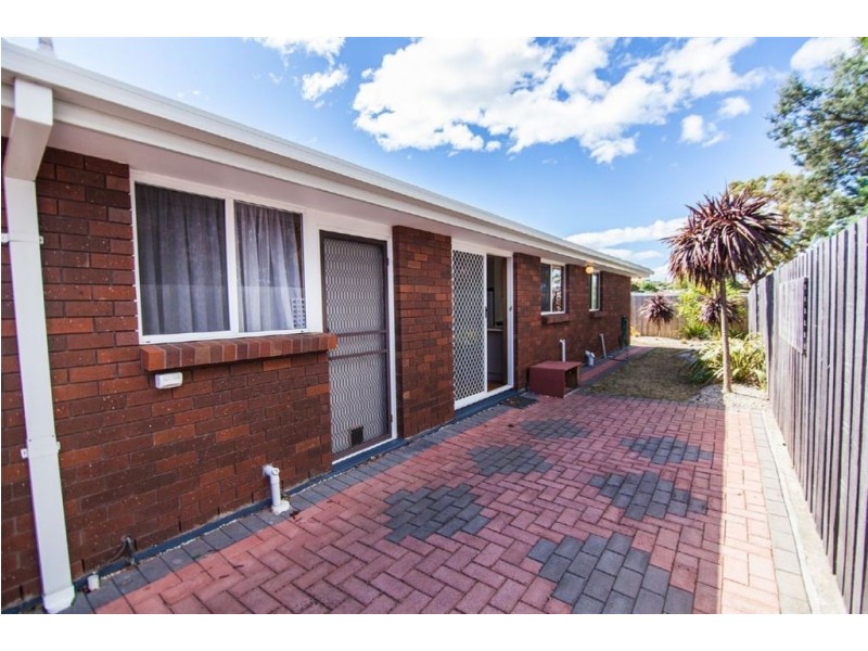 2/15 Pamela Court, Summerhill TAS 7250