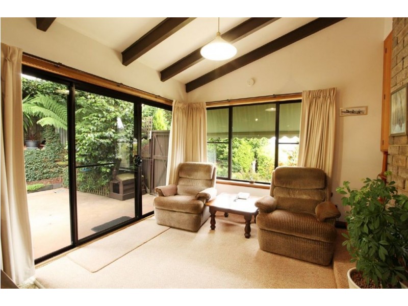 21 Guilford Road, Riverside TAS 7250