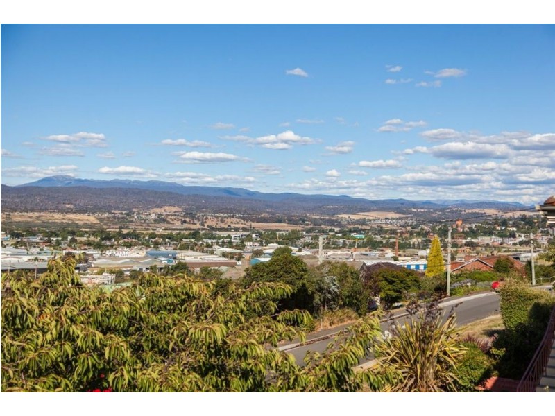 77 Forest Road, Trevallyn TAS 7250