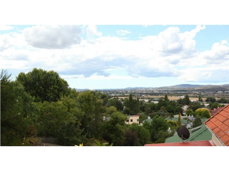 8 Lanoma Street, East Launceston TAS 7250