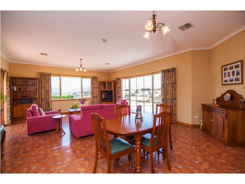 15 Spring Grove, Youngtown TAS 7249