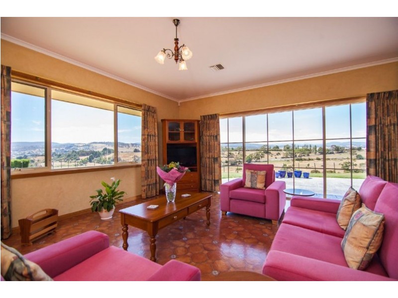 15 Spring Grove, Youngtown TAS 7249