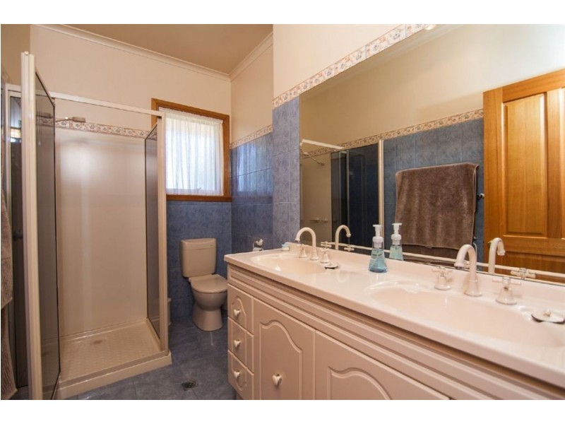 15 Spring Grove, Youngtown TAS 7249