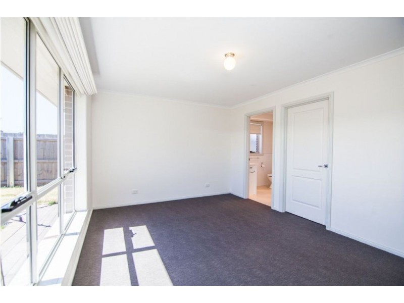 18 Carillion Court, Newnham TAS 7248