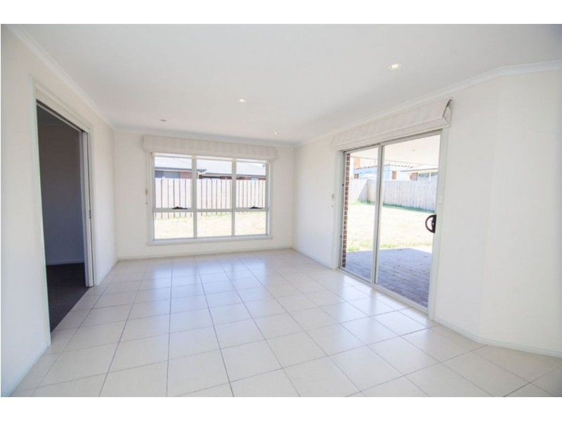 18 Carillion Court, Newnham TAS 7248