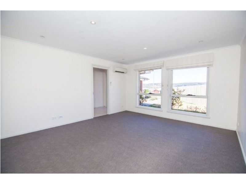 18 Carillion Court, Newnham TAS 7248