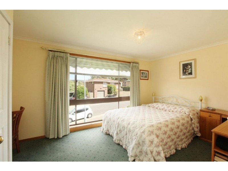 17 Belgrave Parade, Youngtown TAS 7249