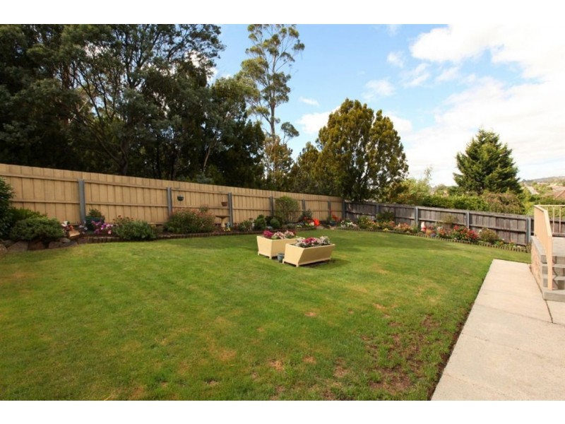 17 Belgrave Parade, Youngtown TAS 7249