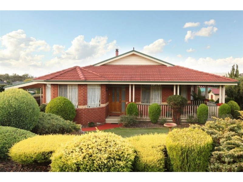 9 Piper Avenue, Youngtown TAS 7249