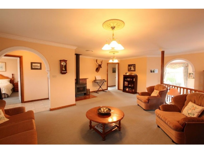 9 Piper Avenue, Youngtown TAS 7249