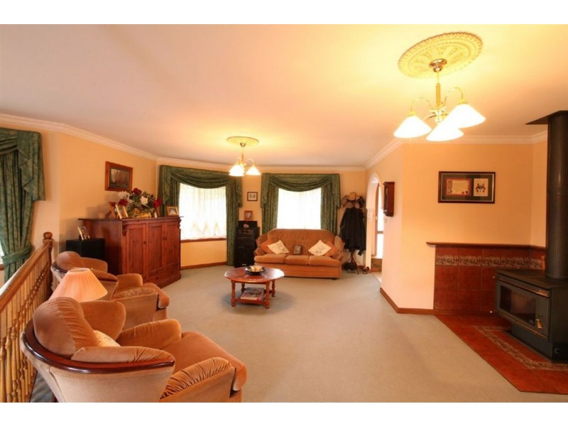 9 Piper Avenue, Youngtown TAS 7249