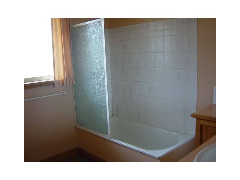 1/115 George Town Road, Newnham TAS 7248