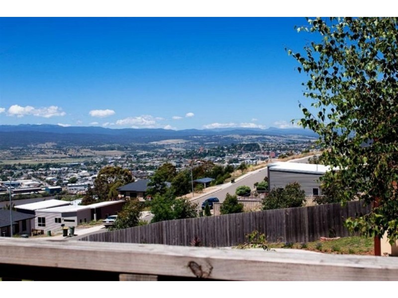 28 Lachlan Parade, Trevallyn TAS 7250
