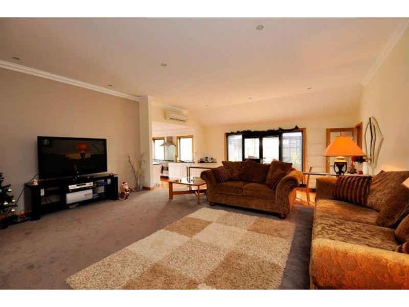 28 Lachlan Parade, Trevallyn TAS 7250