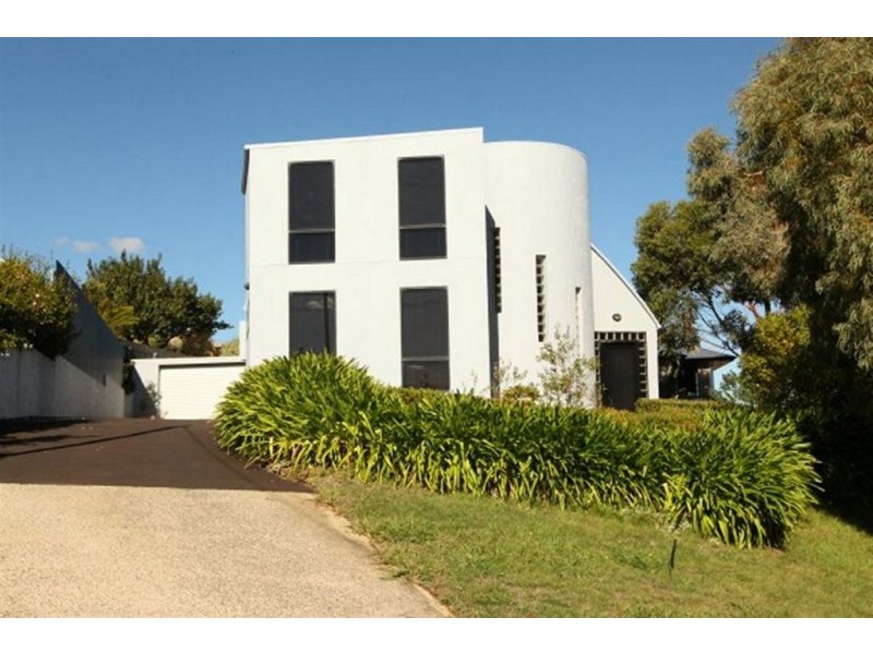 36 Roberts Crescent, Newnham TAS 7248