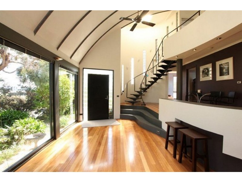 36 Roberts Crescent, Newnham TAS 7248