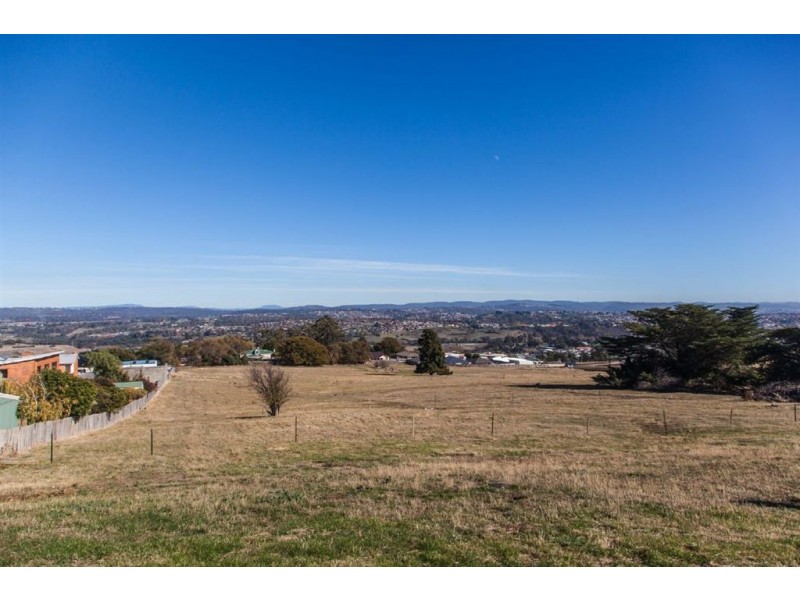 1 Audrey Avenue, St Leonards TAS 7250