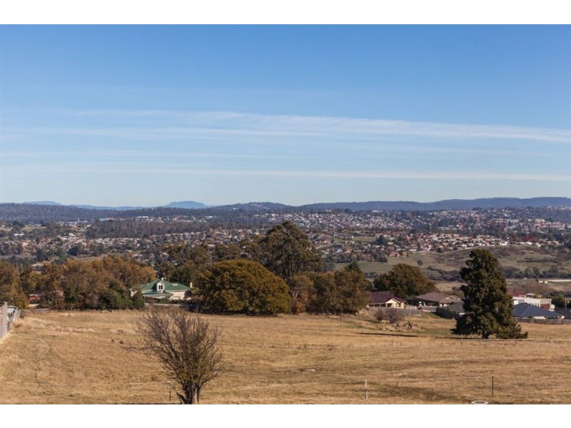 1 Audrey Avenue, St Leonards TAS 7250