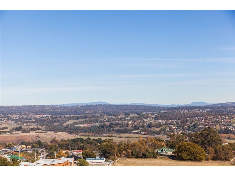 1 Audrey Avenue, St Leonards TAS 7250