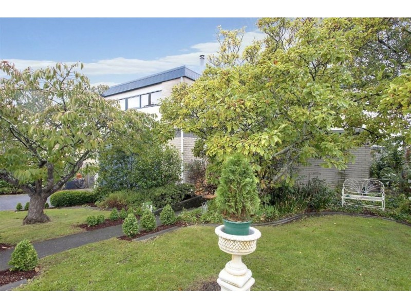 9 Thyne Avenue, Newstead TAS 7250