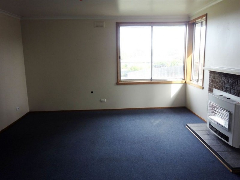 8 Emerald Place, Ravenswood TAS 7250