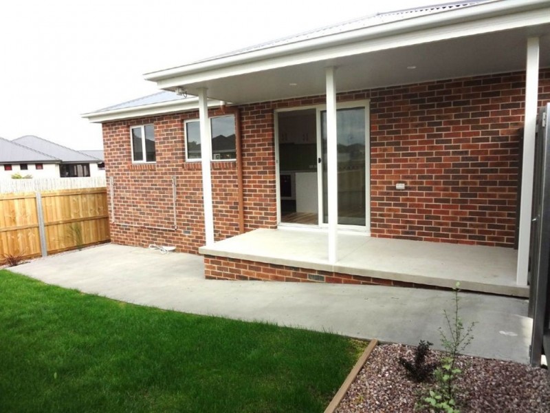 1/5 Caprice Court, Newnham TAS 7248