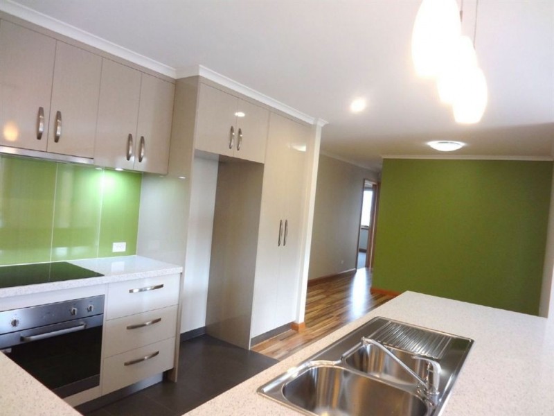 2/5 Caprice Court, Newnham TAS 7248