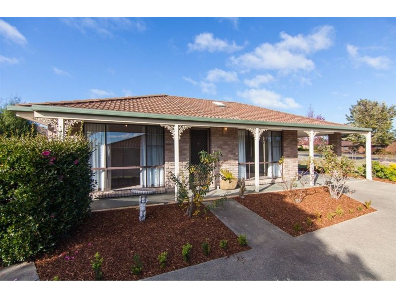 1/16 Country Club Avenue, Prospect Vale TAS 7250