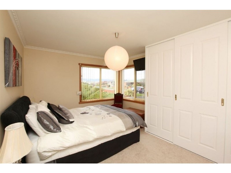21 Kelvin Street, Youngtown TAS 7249