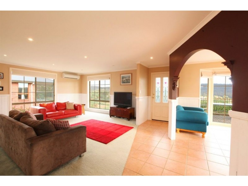 21 Columbus Drive, Blackstone Heights TAS 7250