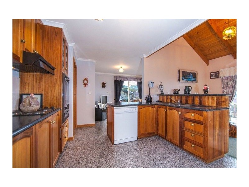 1 Doncaster Court, Trevallyn TAS 7250